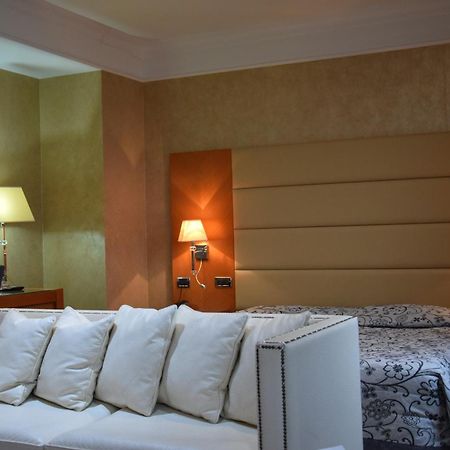 Hotel Perusia Pérouse Extérieur photo