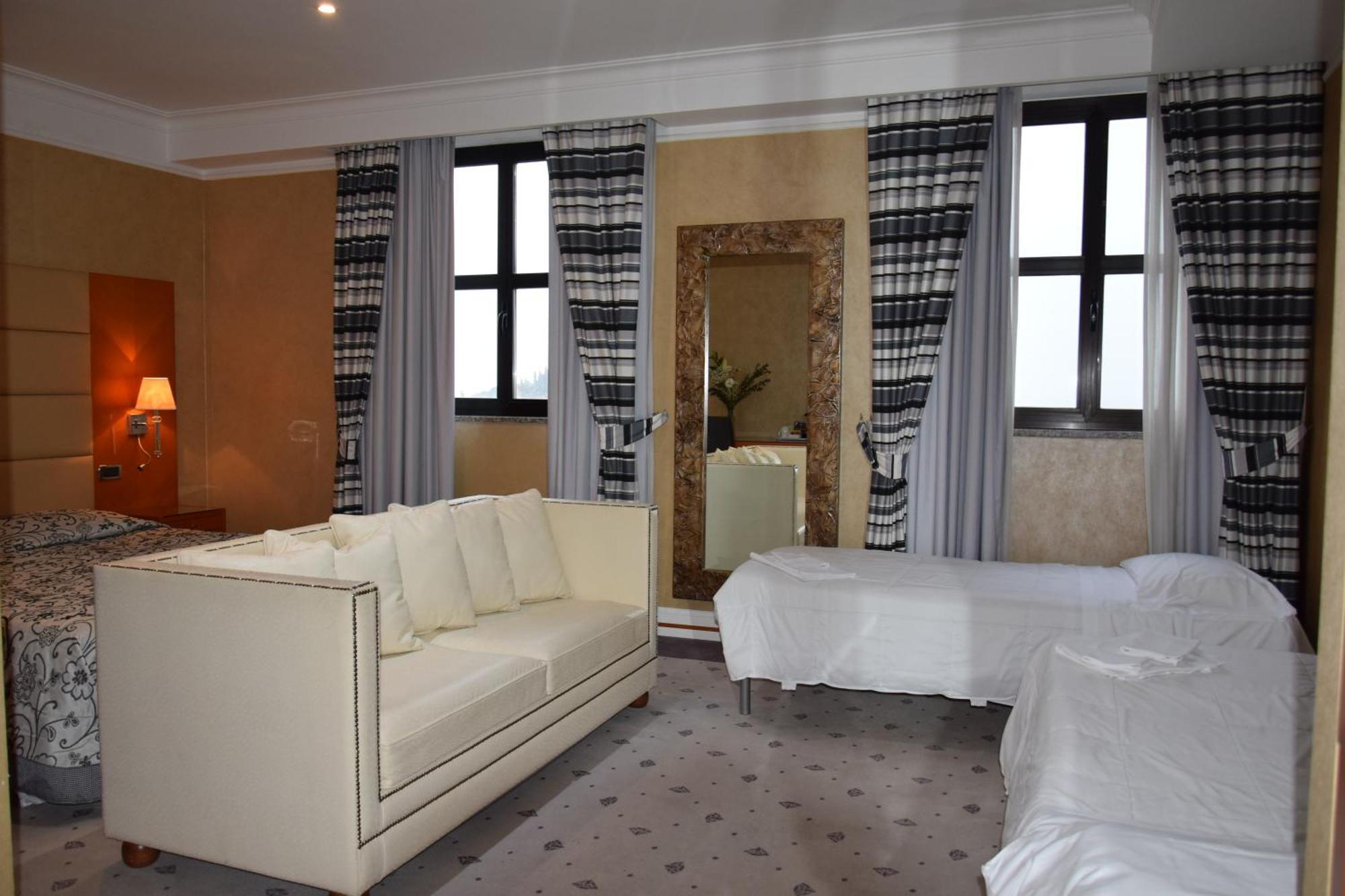 Hotel Perusia Pérouse Extérieur photo