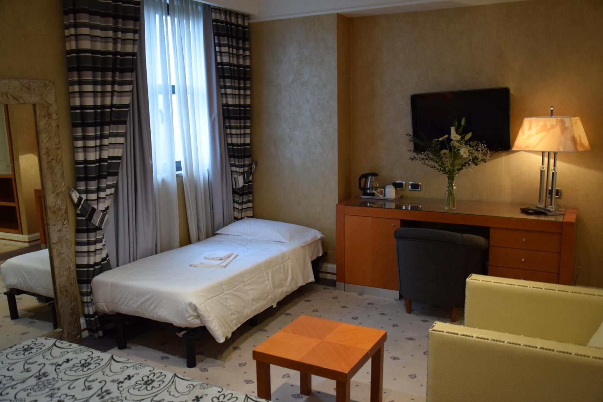 Hotel Perusia Pérouse Extérieur photo