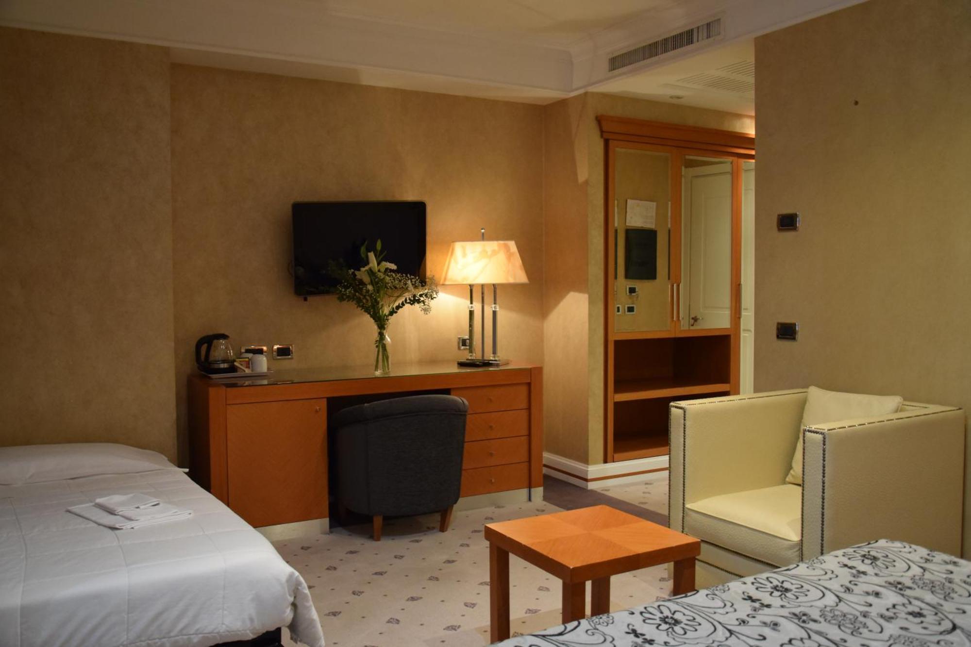 Hotel Perusia Pérouse Extérieur photo