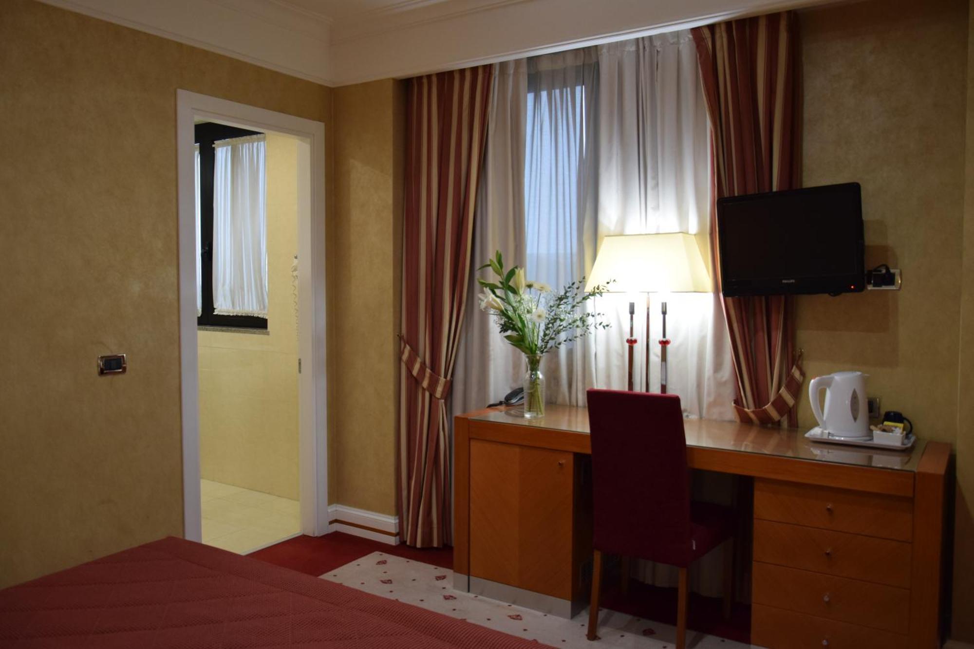 Hotel Perusia Pérouse Extérieur photo