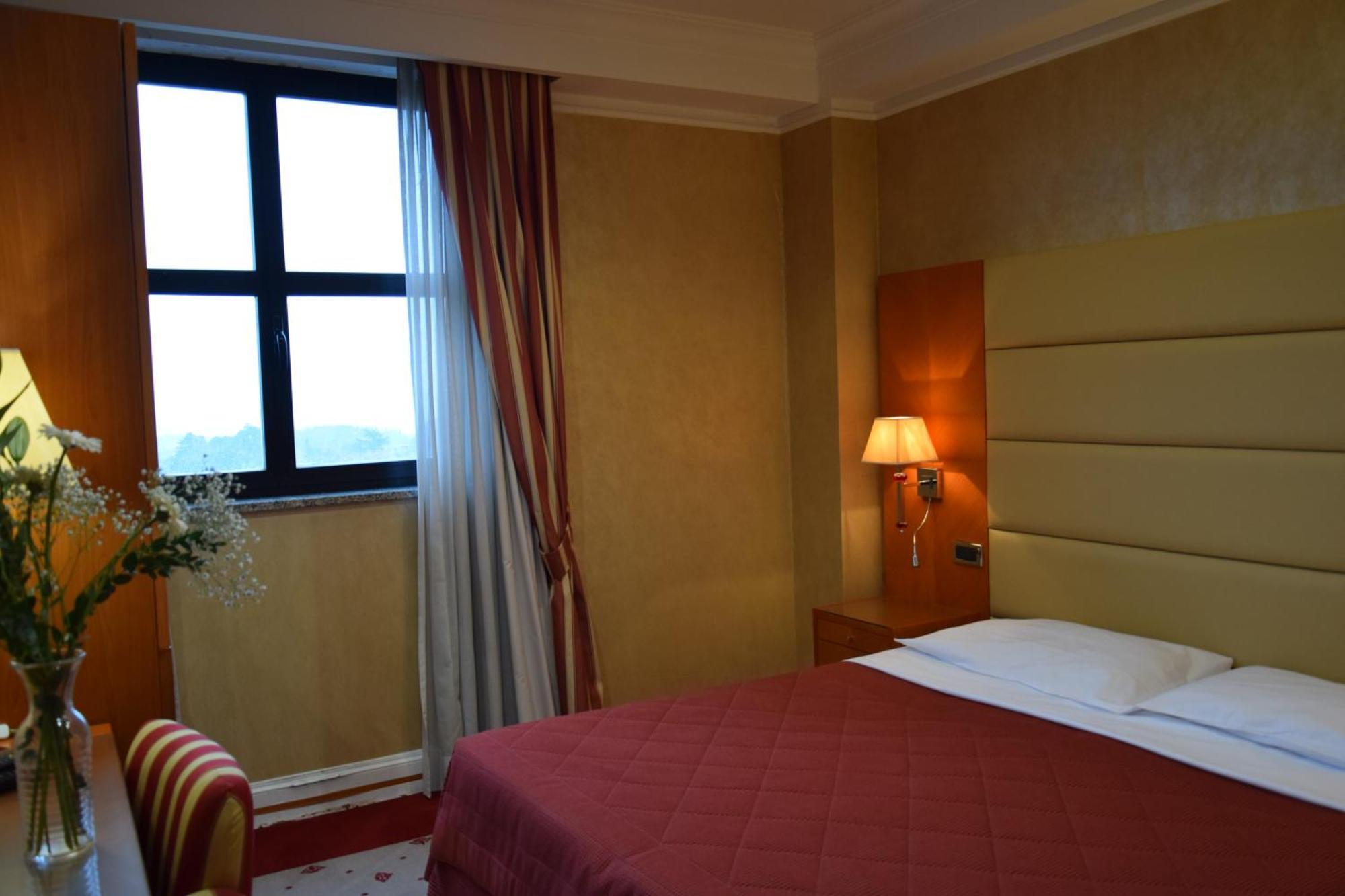Hotel Perusia Pérouse Extérieur photo